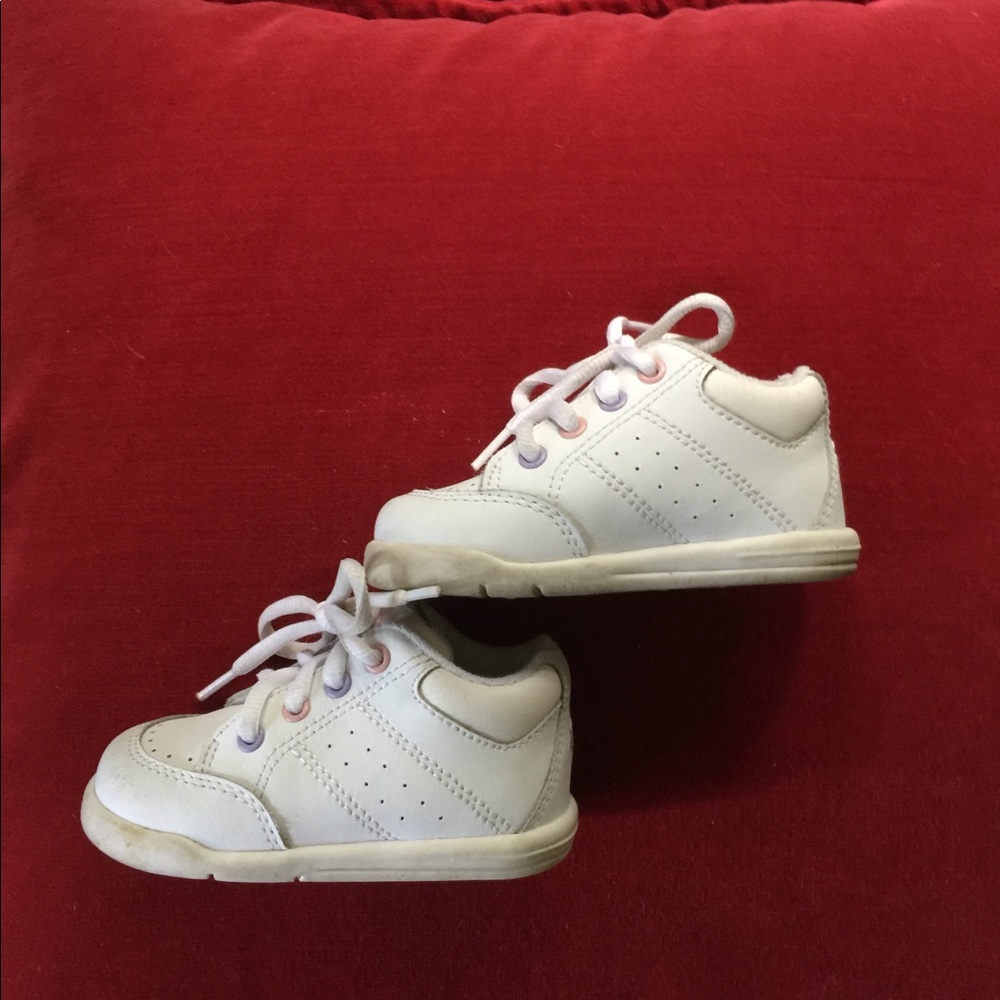 Stride Rite’s Infant Shoes - Picture 4 of 5